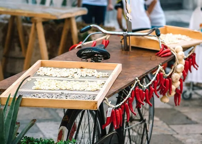 Haring-bozzi 59 * Bari